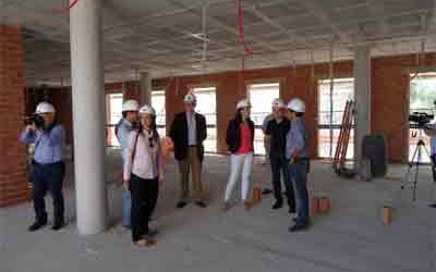 Ceballos visita las obras del Centro de Iniciativa Empresarial de Priego de Córdoba