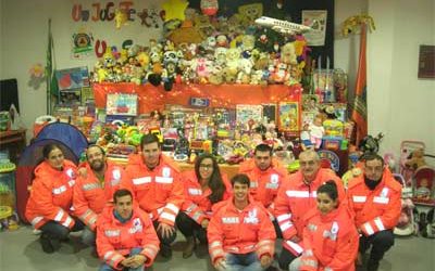 La Agrupación de Voluntarios de Protección Civil de Priego recoge 570 juguetes a beneficio de ‘Cáritas’