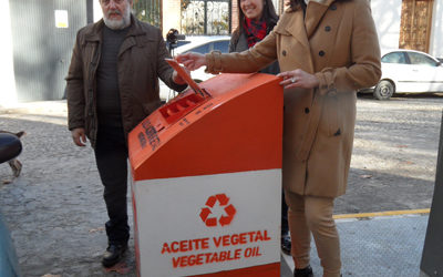 El Ayuntamiento de Priego pone en marcha un  nuevo servicio de reciclaje de aceites domésticos