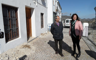 El Ayuntamiento de Priego acomete la reforma final de la calle Adarve en el barrio histórico de la Villa