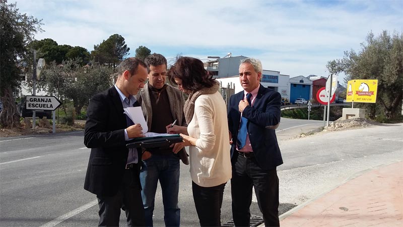 El Ayuntamiento recepciona el acerado y las instalaciones de la Travesía del Llano de la Sardina 1